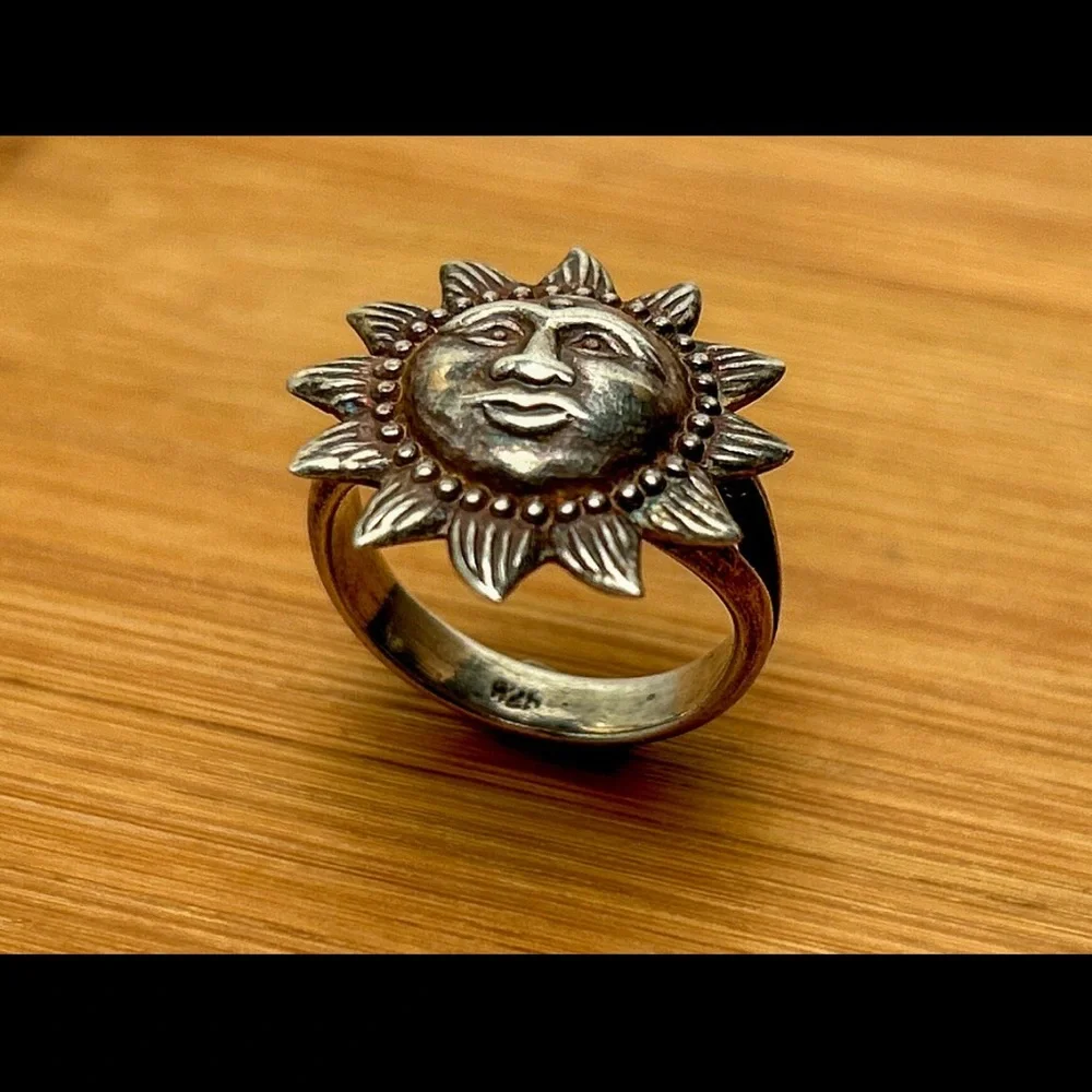 Vintage Sterling Silver Sun Face Earrings & Matching Ring, boho, hippie, ethnic - Picture 5 of 7